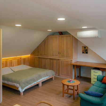 Country Retreat, Near Ljubljana City, Apartma Na Vasi, Blizu Mesta Ljubljana Apartment Медводе Екстериор снимка