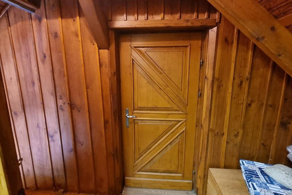 Country Retreat, Near Ljubljana City, Apartma Na Vasi, Blizu Mesta Ljubljana Apartment Медводе Екстериор снимка